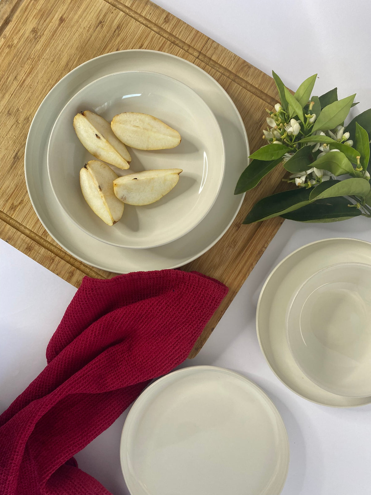 White Beige Dinnerware Set 18 Pieces