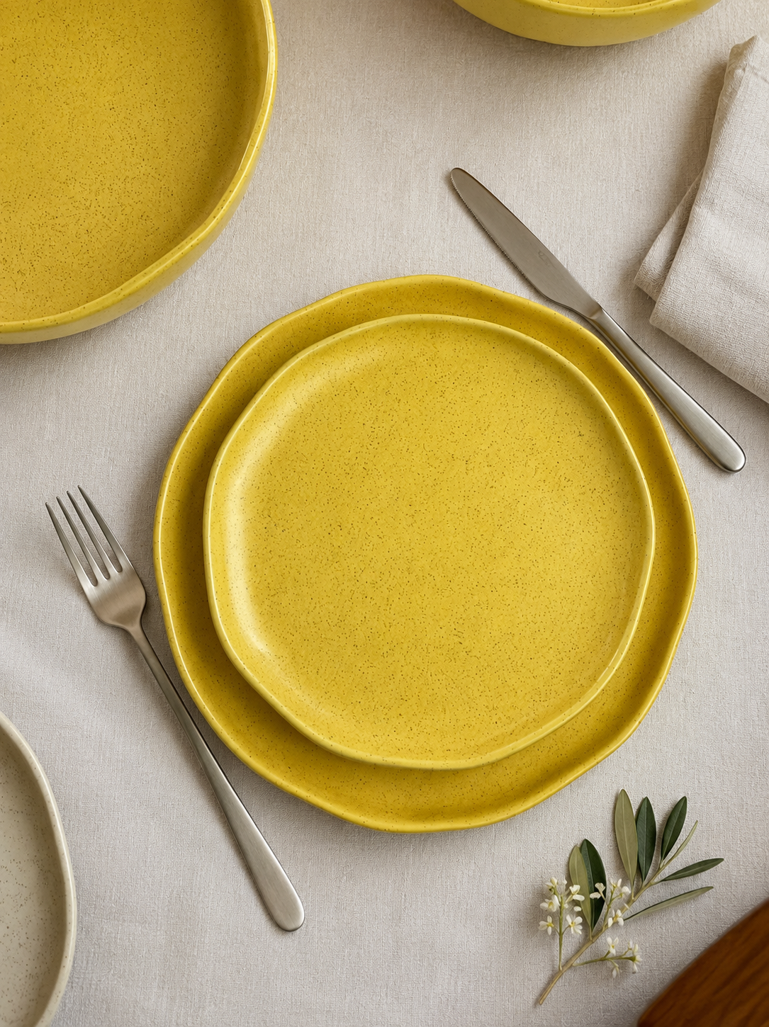 Nuvia 12 Piece Tableware Set Yellow