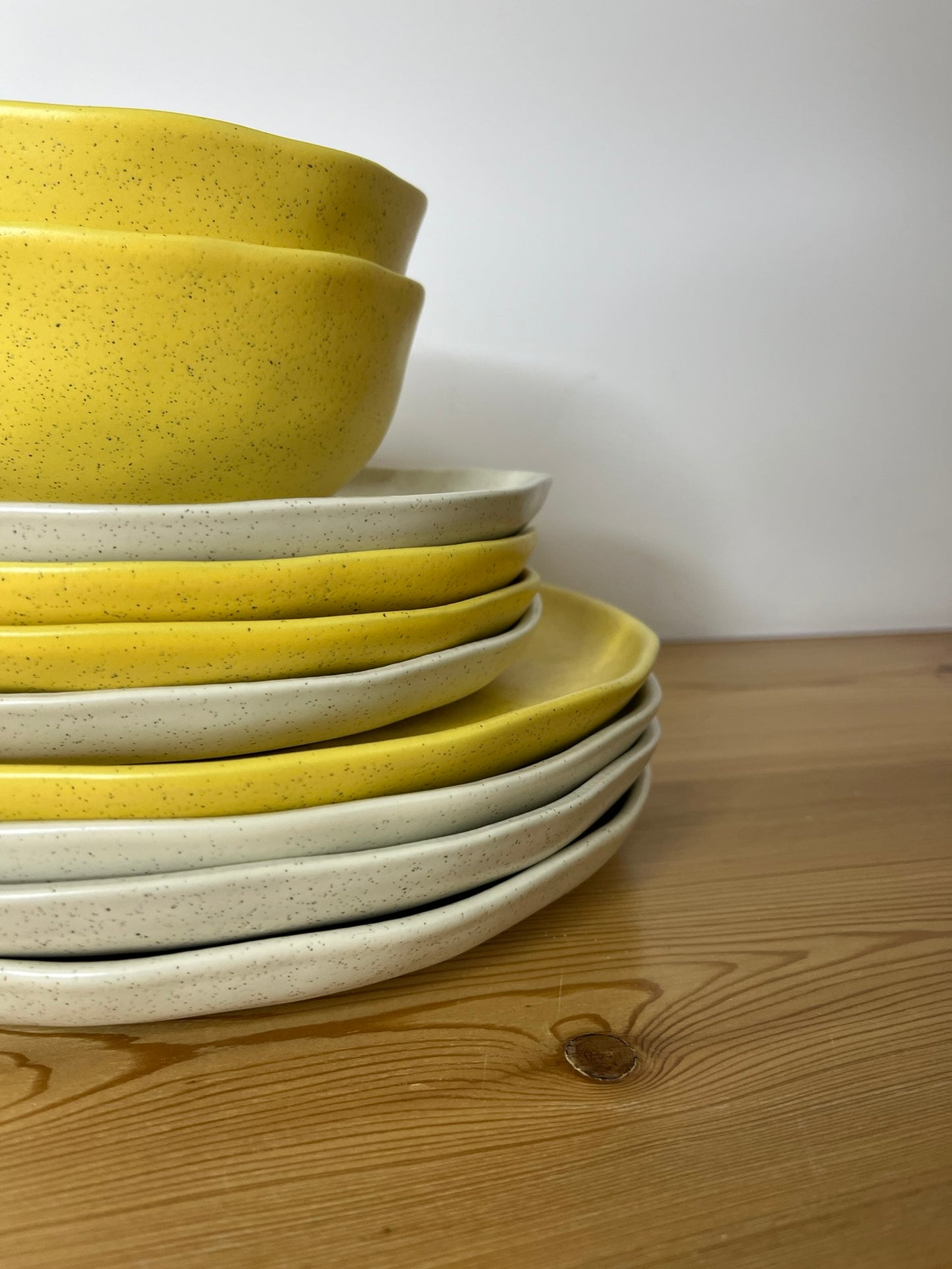 Nuvia 12 Piece Tableware Set Yellow