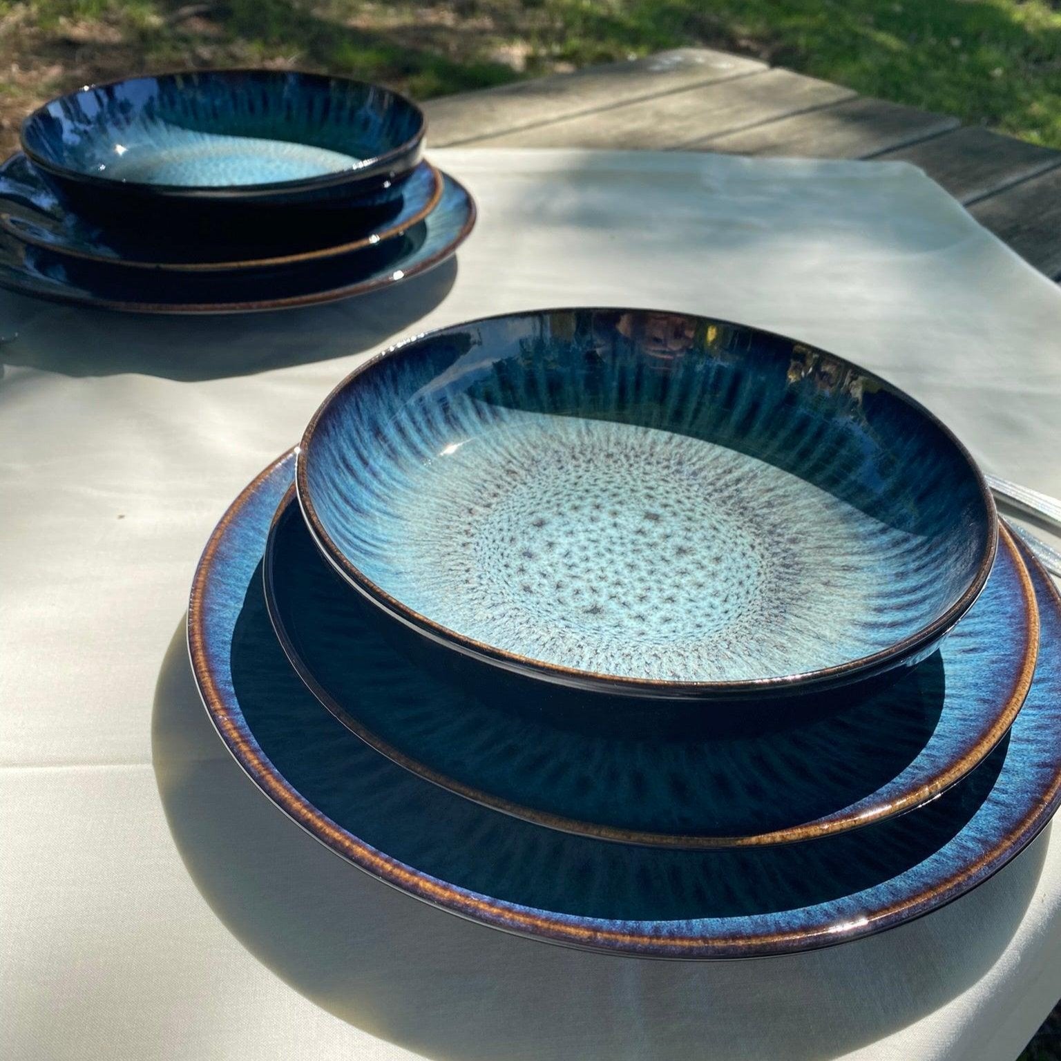 Sumk Reactive Blue dinnerware