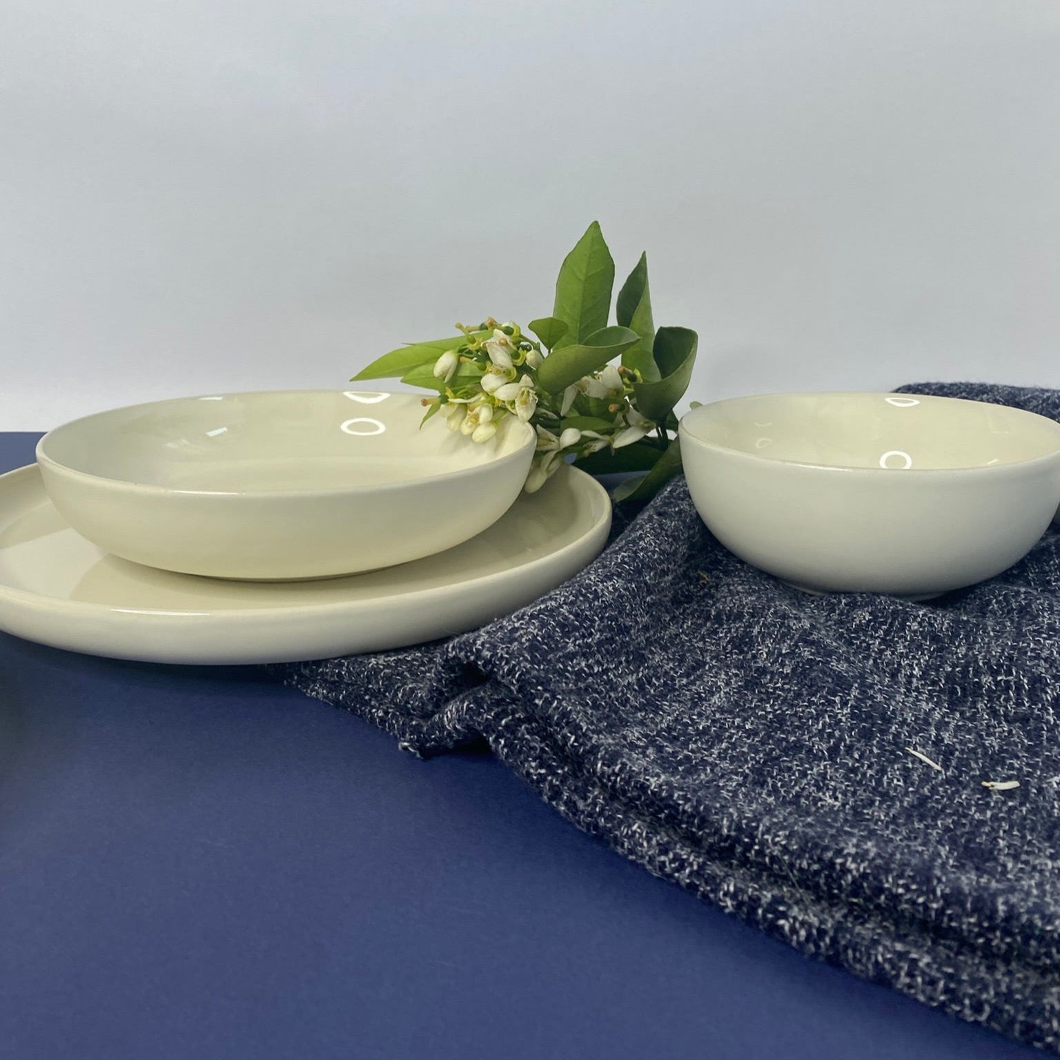 Bowl At Home Dinnerware 18-Piece Ceramic Dinnerware Set For